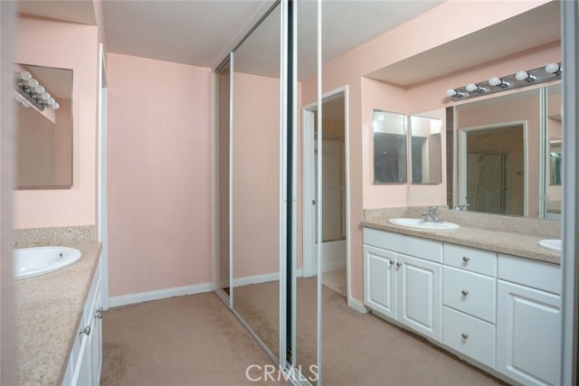 Detail Gallery Image 9 of 31 For 5540 Owensmouth Ave #206,  Woodland Hills,  CA 91304 - 2 Beds | 2 Baths
