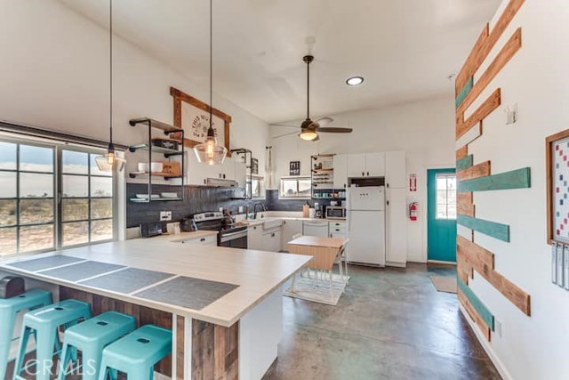 Detail Gallery Image 7 of 28 For 58725 Botkin Rd, Landers,  CA 92285 - 3 Beds | 2 Baths