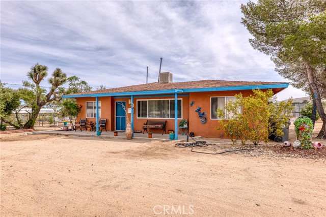 Detail Gallery Image 6 of 35 For 7625 Joshua View, Yucca Valley,  CA 92284 - 2 Beds | 1 Baths
