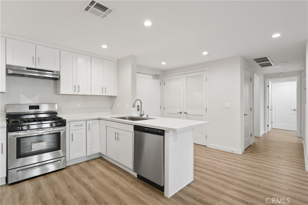 419 N Chandler Avenue #319