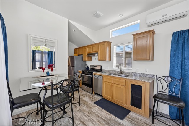 Detail Gallery Image 5 of 25 For 910 Deerwood, San Jacinto,  CA 92583 - 1 Beds | 1 Baths