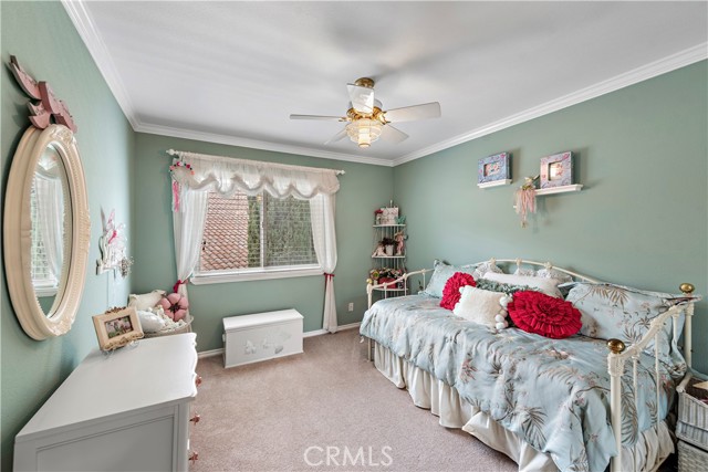 Upstairs guest bedroom