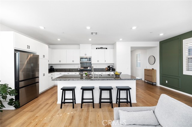 Detail Gallery Image 11 of 53 For 30198 Adrift, Menifee,  CA 92584 - 5 Beds | 3 Baths