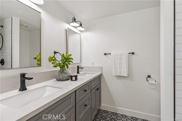 Detail Gallery Image 12 of 24 For 8892 Katella Ave #12,  Anaheim,  CA 92804 - 3 Beds | 2 Baths