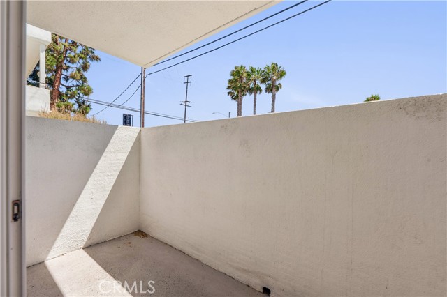 Detail Gallery Image 16 of 36 For 415 S Prospect Ave #306,  Redondo Beach,  CA 90277 - 2 Beds | 1/1 Baths