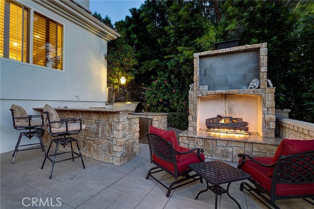 33 Sage Lane, Bell Canyon CA: https://media.crmls.org/medias/3e64a461-92d7-49fa-af0f-ecf4afc11b3b.jpg