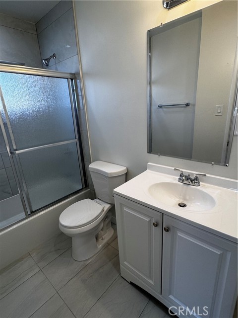 Detail Gallery Image 7 of 17 For 1357 Orange Grove Ave a,  Glendale,  CA 91205 - 2 Beds | 1 Baths