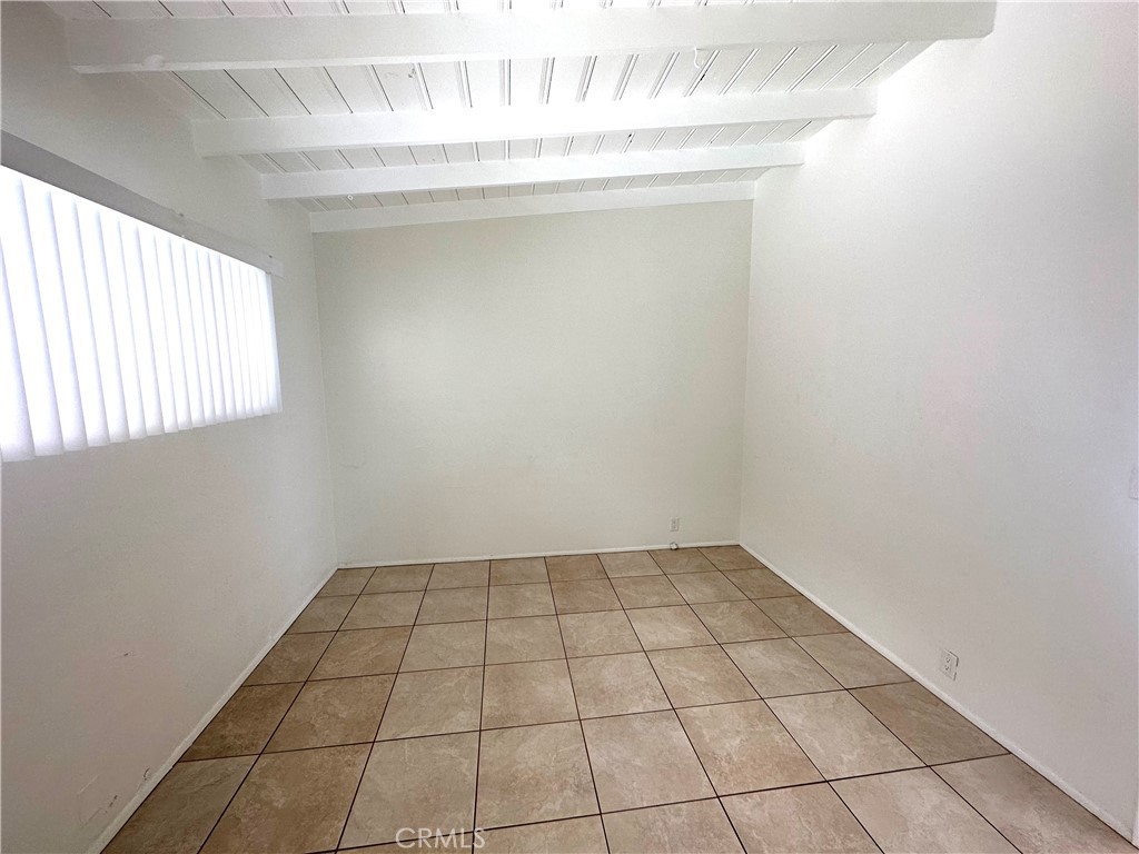 MLS #OC25148518 img 12