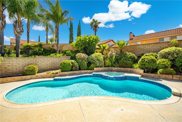 28852 Woodside Drive, Saugus CA: https://media.crmls.org/medias/3e6793ec-31c9-4860-887c-70cea4bfc291.jpg