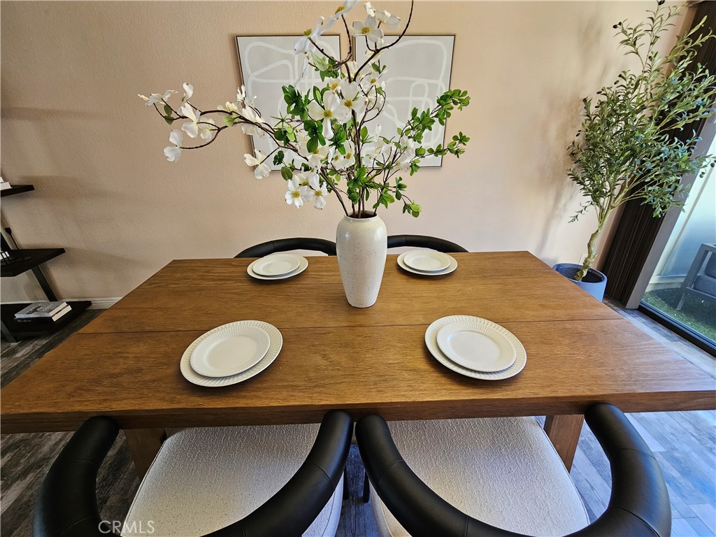 https://media.crmls.org/medias/3e67b36f-7ea0-4f8d-b2e2-fbe5082575c1.jpg?preset=X-Large