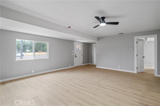 Detail Gallery Image 6 of 27 For 629 Ford St, Corona,  CA 92879 - 4 Beds | 2 Baths