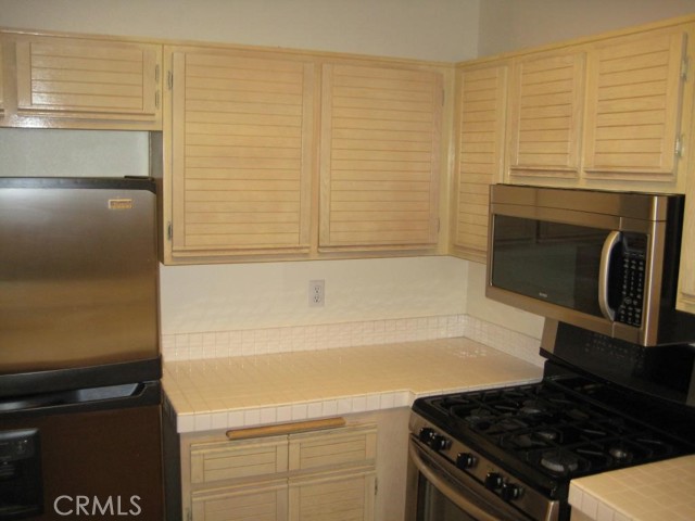 Detail Gallery Image 11 of 31 For 24105 Del Monte Dr #452,  Valencia,  CA 91355 - 2 Beds | 2 Baths