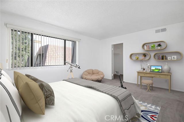 9000 Vanalden Avenue, Northridge CA: https://media.crmls.org/medias/3e69498a-5df9-4bb6-a613-999e8125238b.jpg