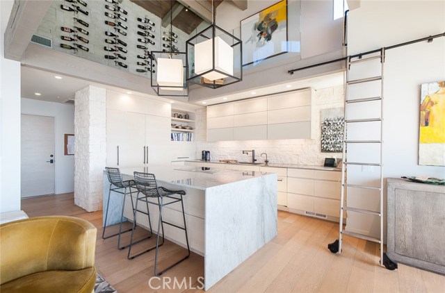 Detail Gallery Image 6 of 40 For 709 Kendall Dr, Laguna Beach,  CA 92651 - 4 Beds | 4/1 Baths