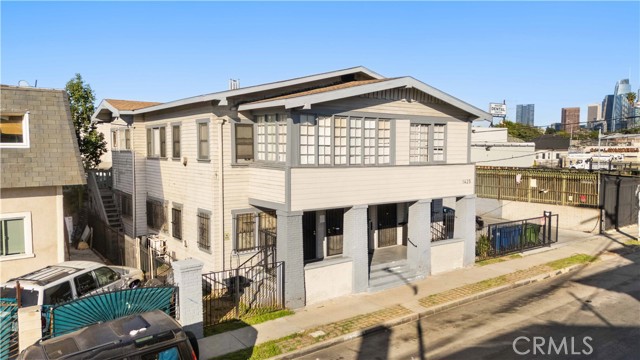 Detail Gallery Image 10 of 42 For 1425 W 18th St., Los Angeles,  CA 90006 - – Beds | – Baths