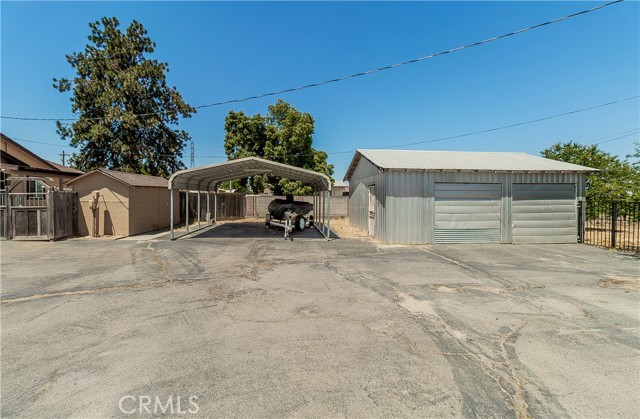 1492 W Sumner Avenue, Fresno CA: https://media.crmls.org/medias/3e6b6ee5-0e4f-4585-a433-a19f470dad98.jpg