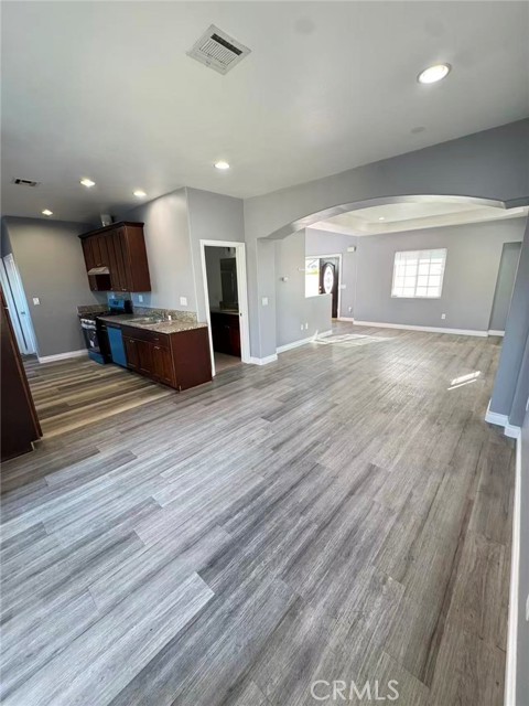 Detail Gallery Image 3 of 16 For 1433 S Gibbs, Pomona,  CA 91766 - 4 Beds | 3 Baths