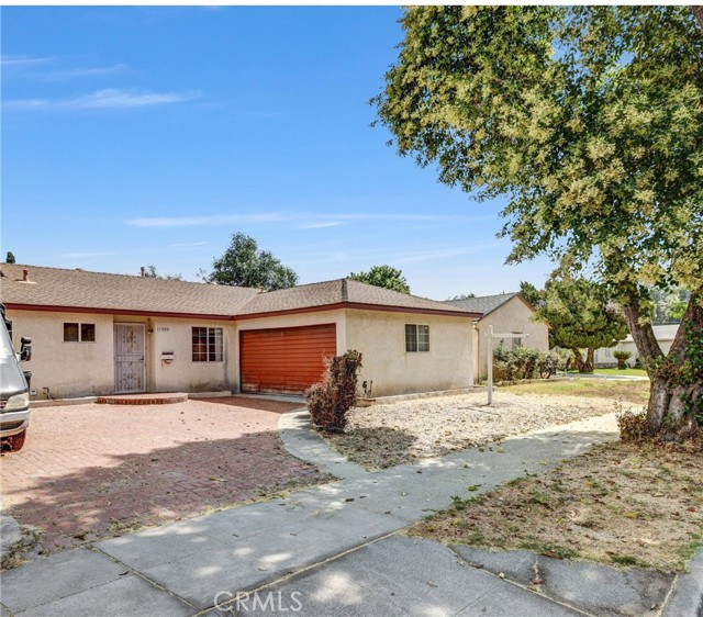 Detail Gallery Image 1 of 29 For 17959 Cantara St, Reseda,  CA 91335 - 4 Beds | 2 Baths