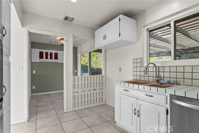 Detail Gallery Image 18 of 29 For 5545 Tuxedo, Los Angeles,  CA 90068 - 3 Beds | 2 Baths