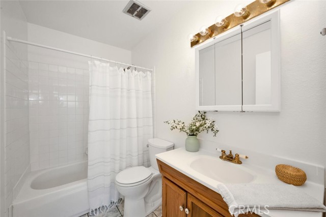 Detail Gallery Image 27 of 41 For 16915 Bluewater Ln #42,  Huntington Beach,  CA 92649 - 1 Beds | 1 Baths