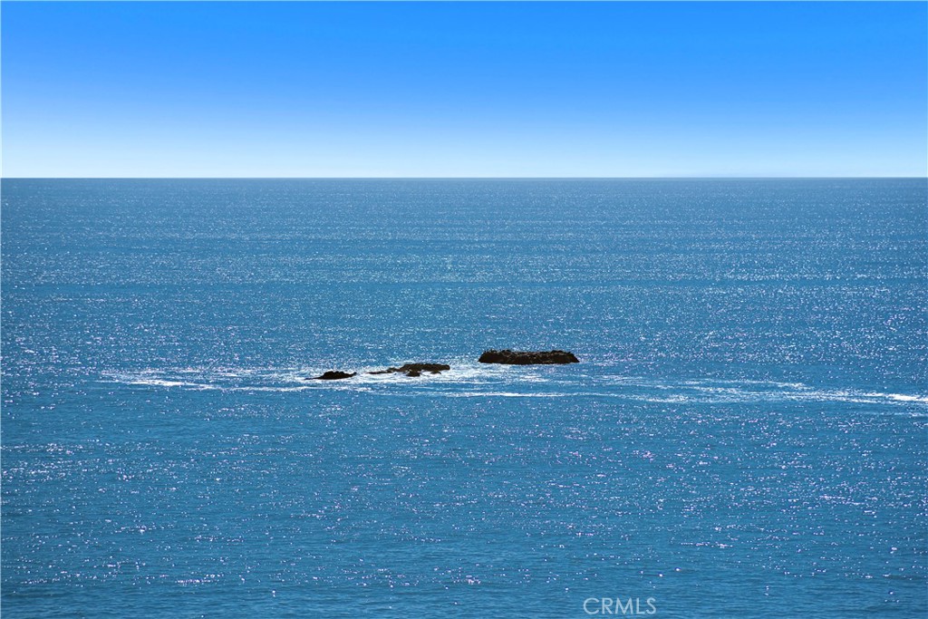 https://media.crmls.org/medias/3e6cd4fe-04ef-498e-9758-f78a460b1b23.jpg?preset=X-Large