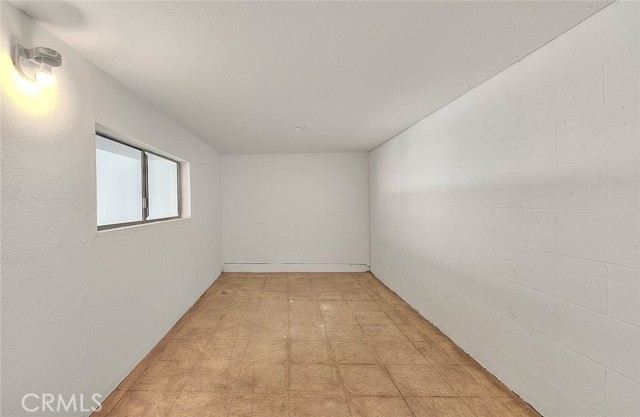 garage - storage (1)