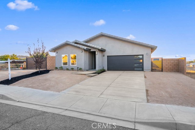 36733 42nd E Street, Palmdale CA: https://media.crmls.org/medias/3e6f5aaa-2ac8-42e5-bbb9-e19863a8ef84.jpg