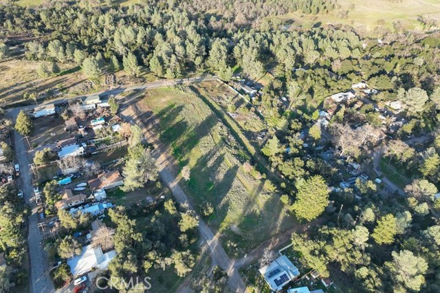 Detail Gallery Image 6 of 11 For 3150 Ciwa, Clearlake,  CA 95422 - – Beds | – Baths