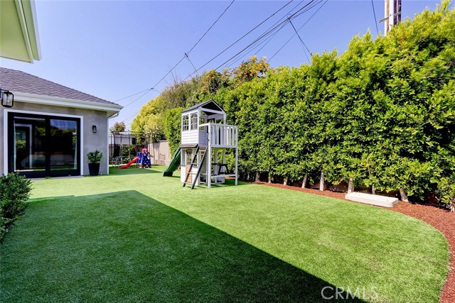 2812 Timothy Avenue, Redondo Beach, California 90278, 5 Bedrooms Bedrooms, ,4 BathroomsBathrooms,Residential,Sold,Timothy,SB23078863