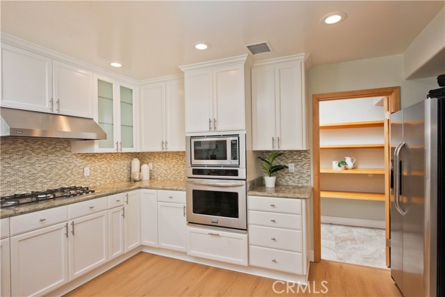 Detail Gallery Image 10 of 37 For 4050 via Dolce #341,  Marina Del Rey,  CA 90292 - 4 Beds | 3/1 Baths