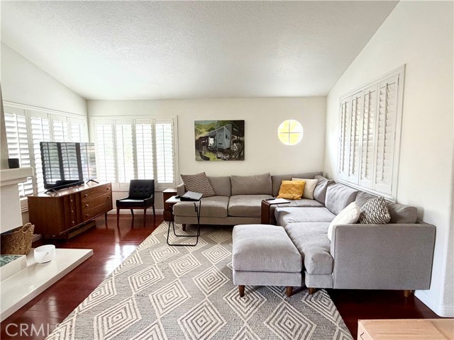 Detail Gallery Image 2 of 17 For 11 Fulmar, Aliso Viejo,  CA 92656 - 2 Beds | 2 Baths