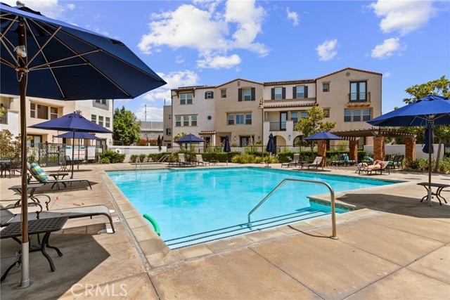 Detail Gallery Image 31 of 32 For 645 W Foothill Bld #10,  Glendora,  CA 91741 - 3 Beds | 4 Baths