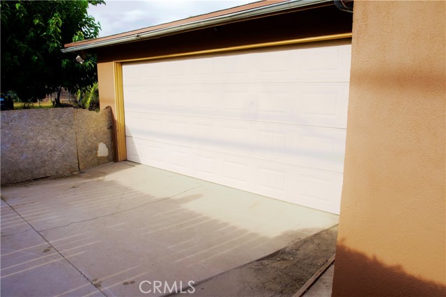 998 W 10th Street, San Bernardino CA: https://media.crmls.org/medias/3e75e3f6-abf3-4893-a3e9-b4b181dc1f8c.jpg