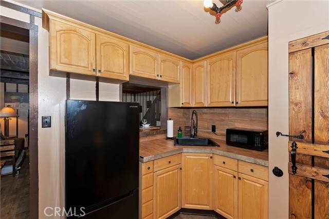 Detail Gallery Image 11 of 34 For 32808 Powers Ln, Arrowbear,  CA 92382 - 1 Beds | 1 Baths