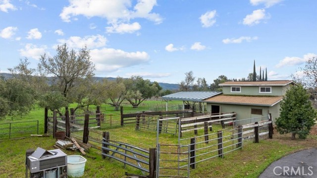 Detail Gallery Image 4 of 41 For 43 Friedman Ct, Oroville,  CA 95966 - 3 Beds | 3 Baths