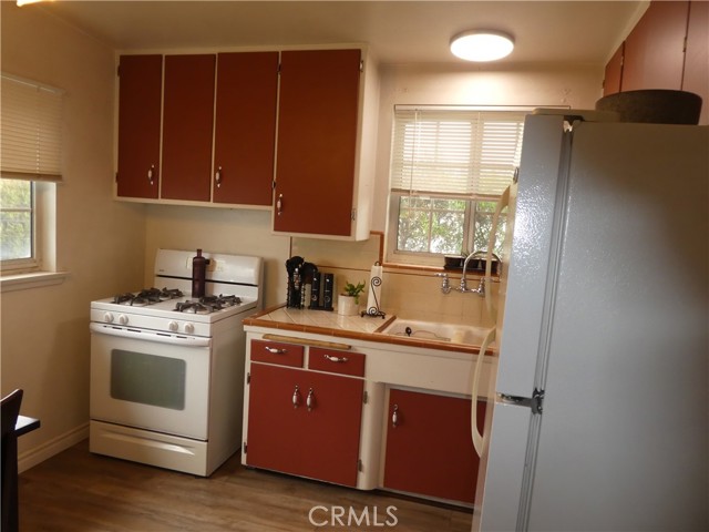 Detail Gallery Image 13 of 39 For 670 Keenan Ave, Los Angeles,  CA 90022 - – Beds | – Baths