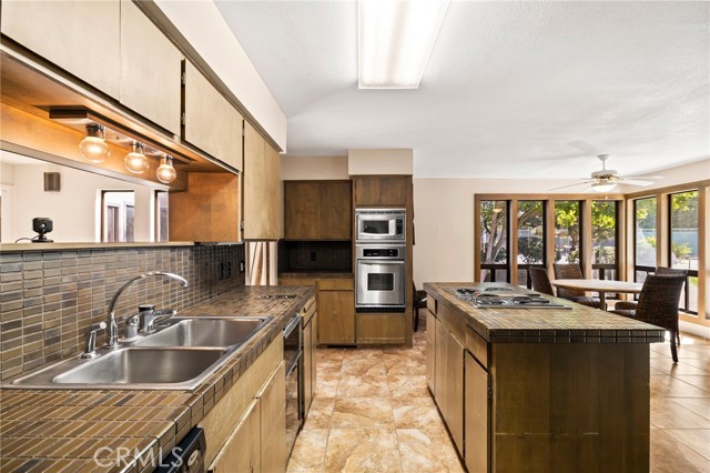 6357 County Road 48, Willows CA: https://media.crmls.org/medias/3e7a36c2-6d3d-4a82-971b-3161805e18ee.jpg