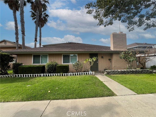 2562 N Bourbon Street, Orange CA: https://media.crmls.org/medias/3e7a682e-f5de-4fcc-98c8-432373e29e88.jpg