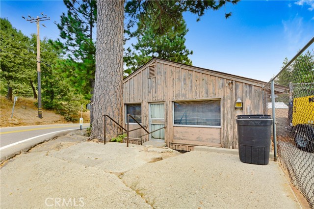 Image 13 of 18 For 26325 Pine Avenue