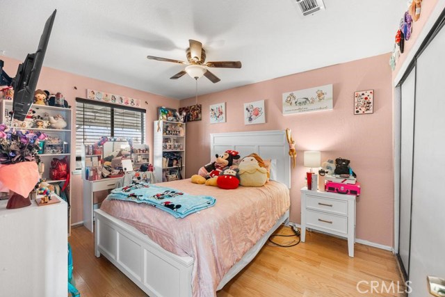 Detail Gallery Image 10 of 14 For 1827 Louise, Lancaster,  CA 93534 - 4 Beds | 2 Baths