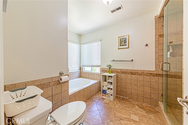 Detail Gallery Image 20 of 39 For 49 Stagecoach Dr, Phillips Ranch,  CA 91766 - 3 Beds | 3 Baths