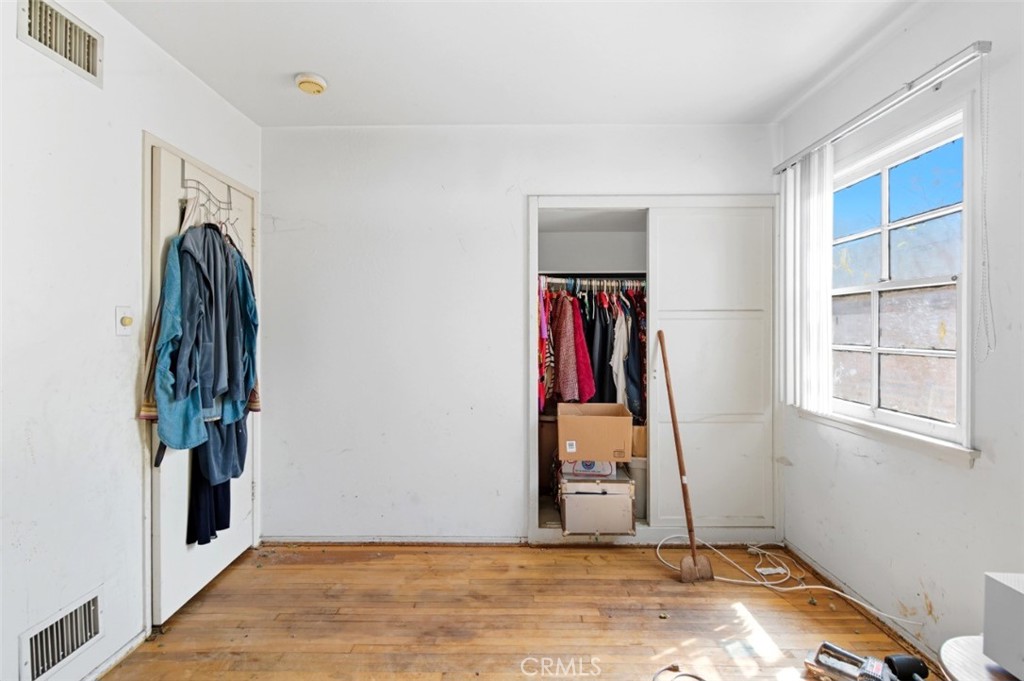 MLS #IV25217541 image #17