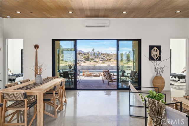 Detail Gallery Image 7 of 34 For 6738 Saddleback, Joshua Tree,  CA 92252 - 2 Beds | 2 Baths