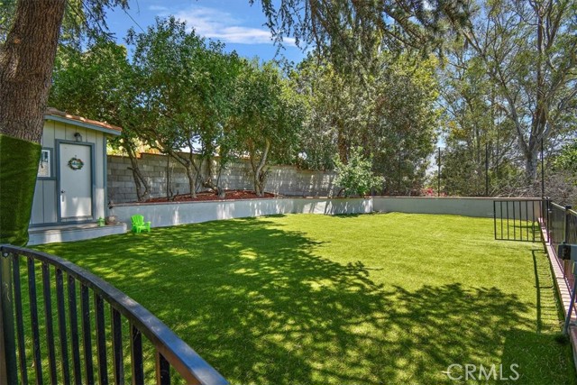 Detail Gallery Image 33 of 56 For 3003 Central Ave, Riverside,  CA 92506 - 3 Beds | 2 Baths