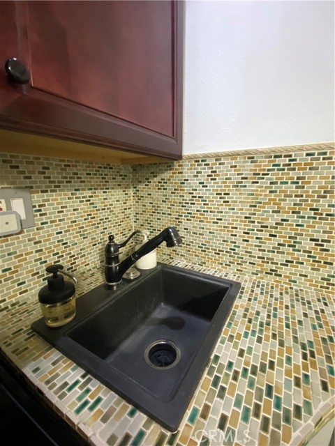 Detail Gallery Image 16 of 33 For 631 Benson Way #B,  Thousand Oaks,  CA 91360 - 1 Beds | 1/1 Baths