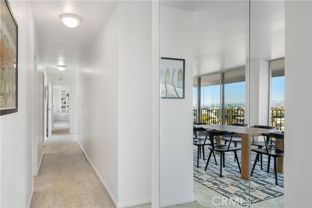 5400 The Toledo, Long Beach CA: https://media.crmls.org/medias/3e7df621-6a68-4de3-a916-8761951b5202.jpg