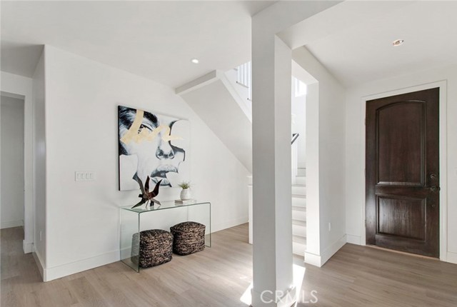 Detail Gallery Image 3 of 19 For 302 Cabrillo St, Costa Mesa,  CA 92627 - 4 Beds | 3 Baths
