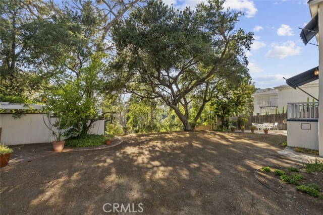 1815 Las Flores Drive, Glendale CA: https://media.crmls.org/medias/3e7f2da0-2b26-4eb7-9abe-0b99139be9e2.jpg