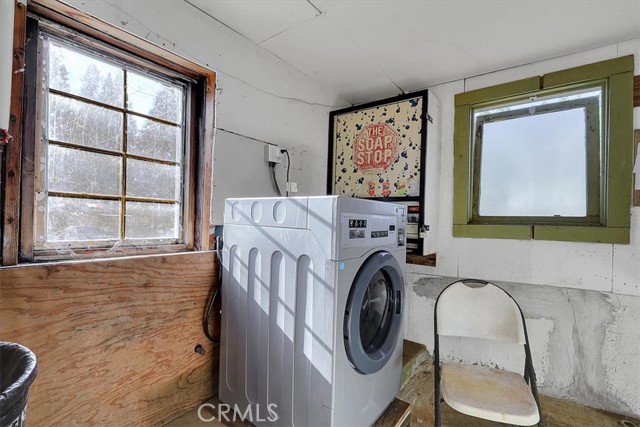 Image 24 of 54 For 18123 Joy Circle