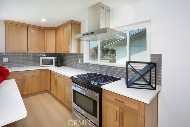 Detail Gallery Image 12 of 32 For 11052 Faye Ave, Garden Grove,  CA 92840 - 3 Beds | 2 Baths